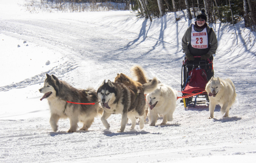 2022-02-26_Dog_sled_races-29W