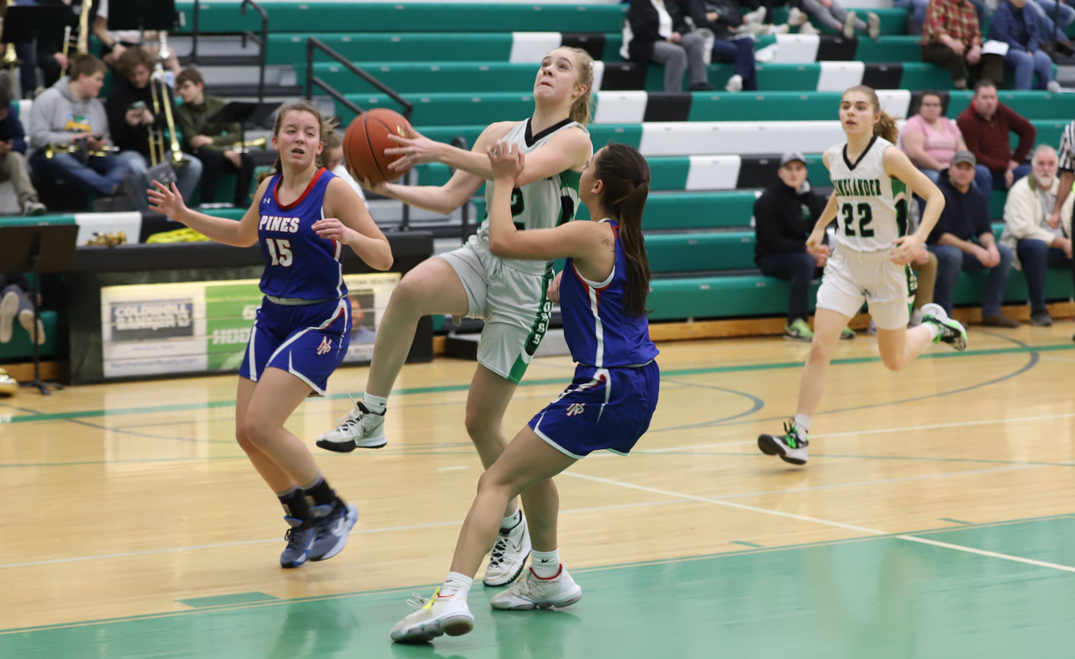 Audrey Schiek scored two of her 10 points on a layup after a steal.